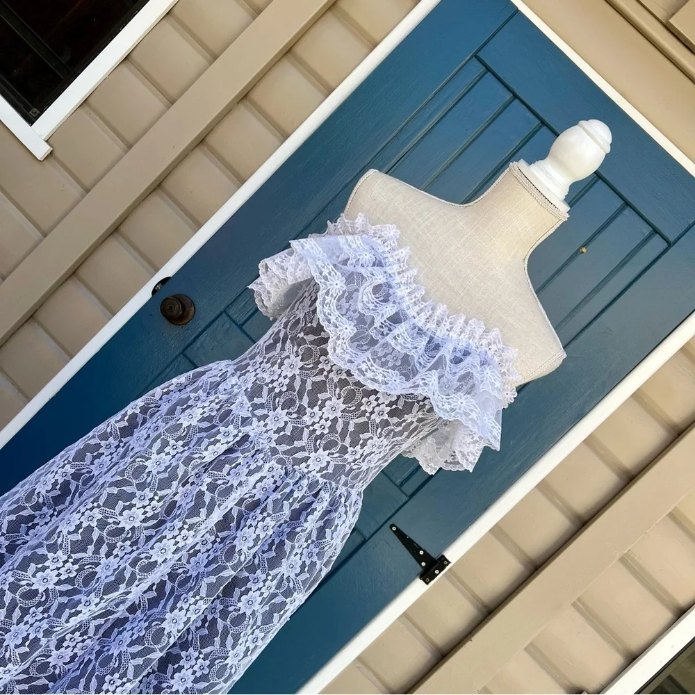 Vintage 1950s lace off the shoulder maxi dress Women’s XS